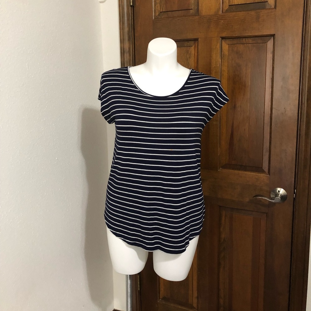 Navy and white shirt with keyhole like back